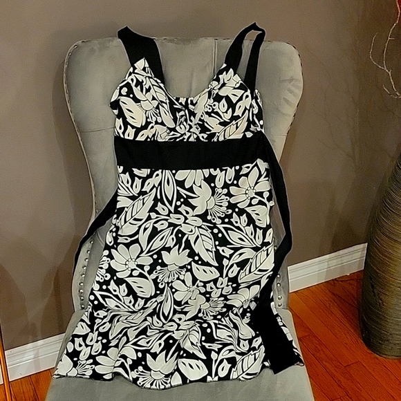 Floral dress - Picture 1 of 2